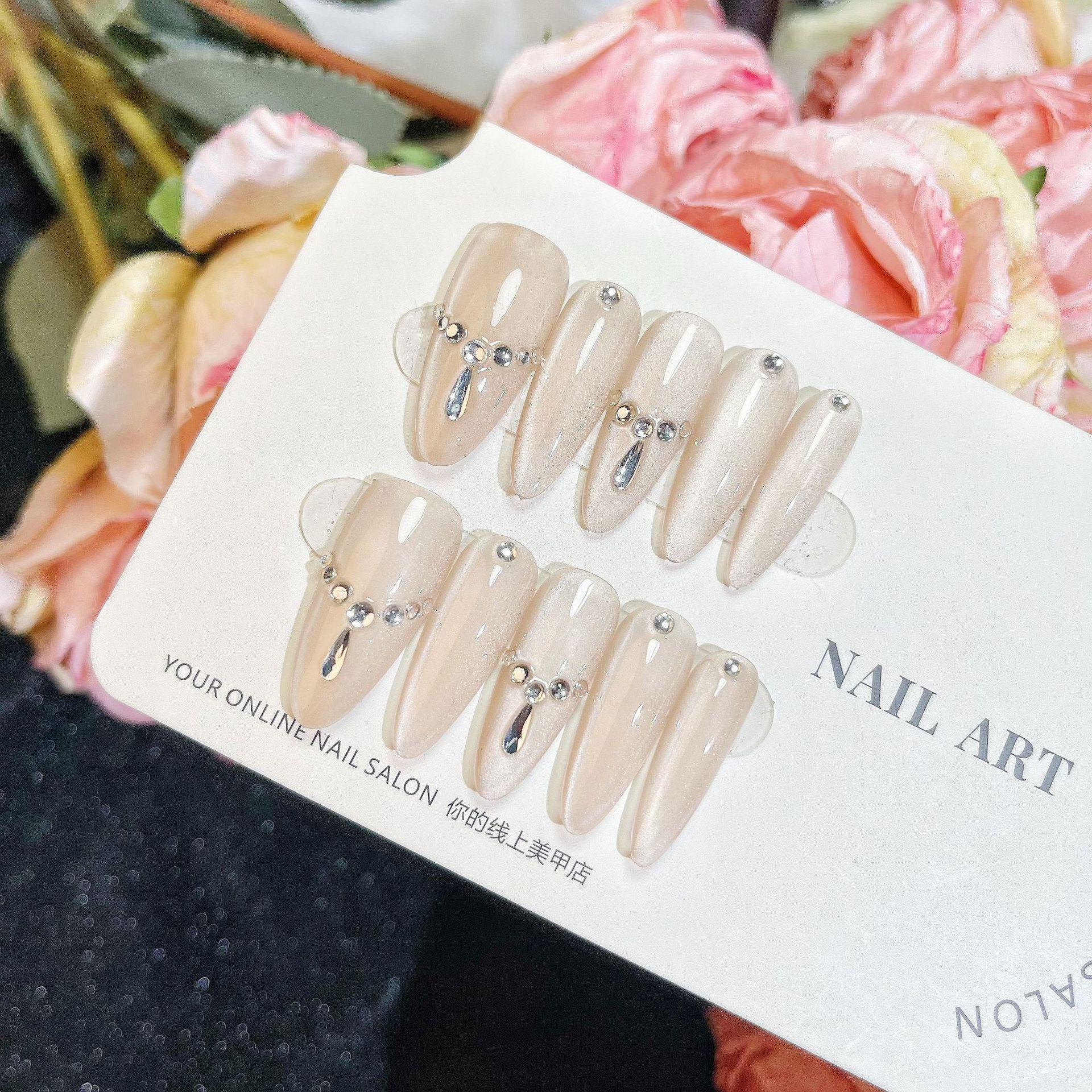 

Luxury Handmade Nude Nail Set with Diamonds Medium