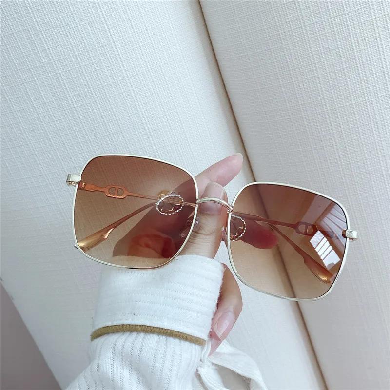1PCS Fashion Retro Gradient UV400 Square Sunglasses UV Protection for Women Men Beach