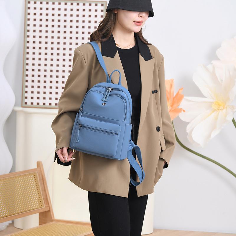 Schoolbag New Oxford Cloth Backpack Casual Versatile Fashion Backpack Ladies Travel Light Commuter Nylon Mom Bag