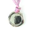 Ausgezeichnetes Halskette H Motiv Medaille Tourbillon Seidenkordel Silber Seide Damen Gebraucht