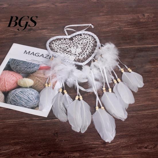 Exquisite Dreamcatcher Feather Decor Pendant Luminescent Ornament Heart Shape Design Hanging Dream Catcher for Bedroom