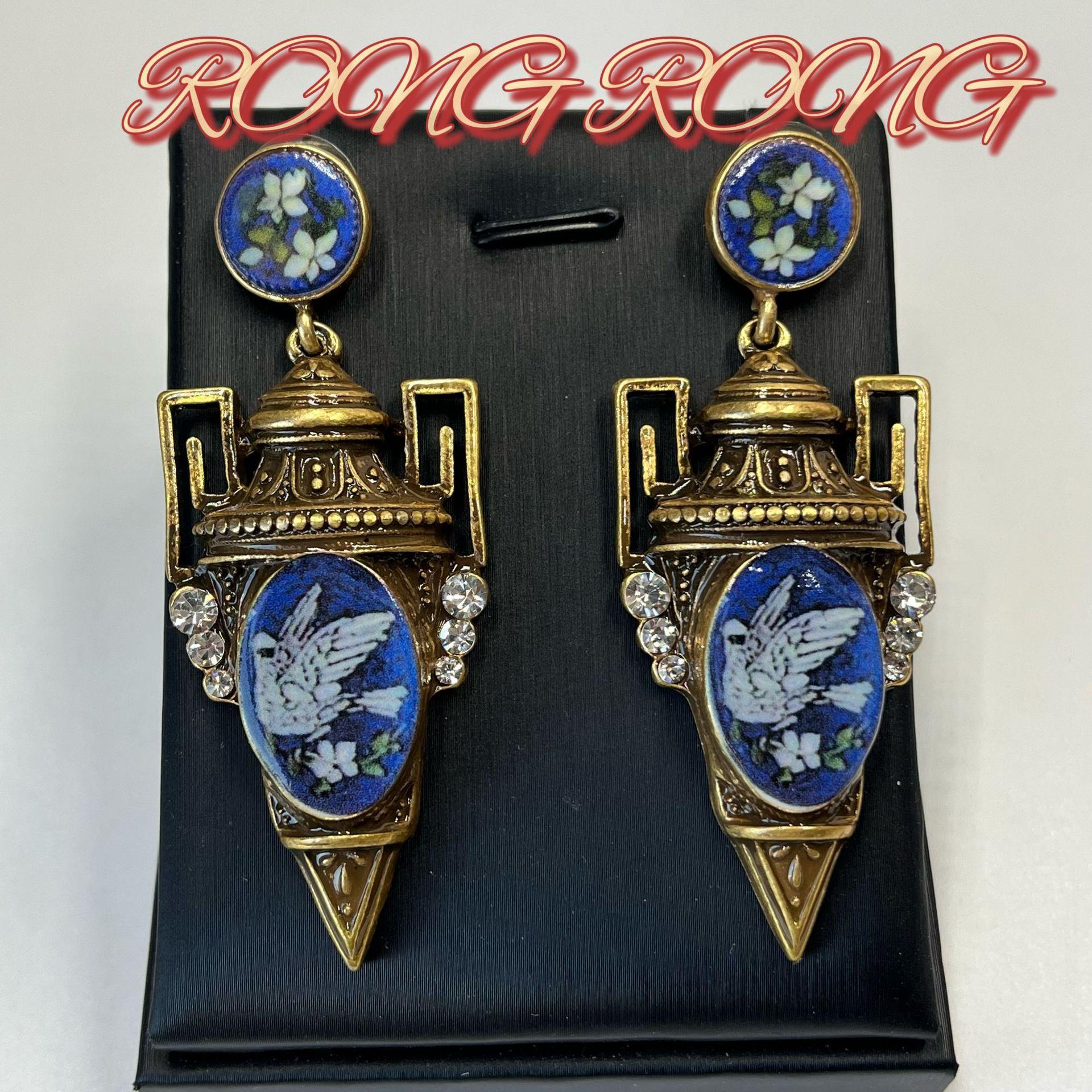 

Zhonggu Western Antique Heavy Industry Делает Винтажные Серьги-Письменные Голуби Ушные Иглы Ретро Дворцовый Стиль Преувеличенные