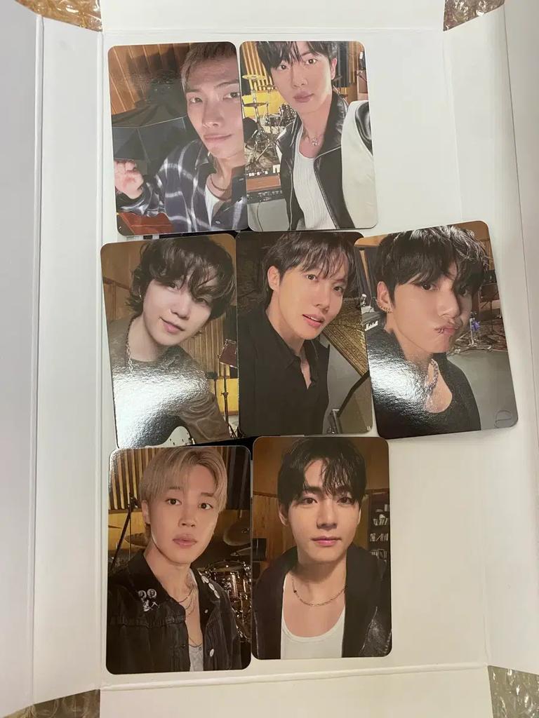 BTS (Bangtan) Arirang Album Set for Sale - Unopened, Checked Product, Includes Bonus Items