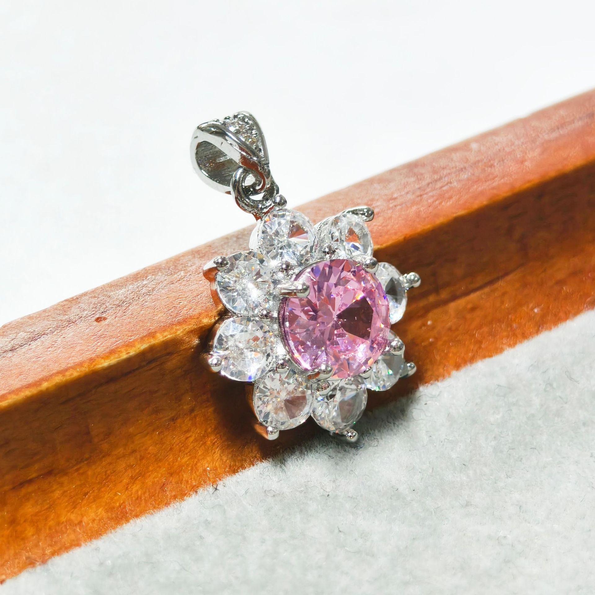 Gesi en Starry Sparkle Set: Zircon-Studded Earrings, Ring & Pendant