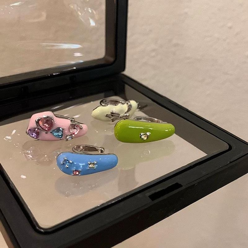 Dopamine Enamel Zirconia Heart Ear Cuff: Stylish, Light Luxury Non-Pierced Earring