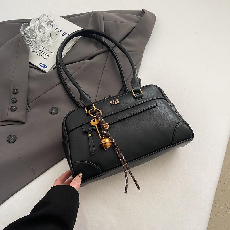 Large-capacity Underarm Bowling Bag, Fashionable Handbag, Stylish Commuting Single-shoulder Bag