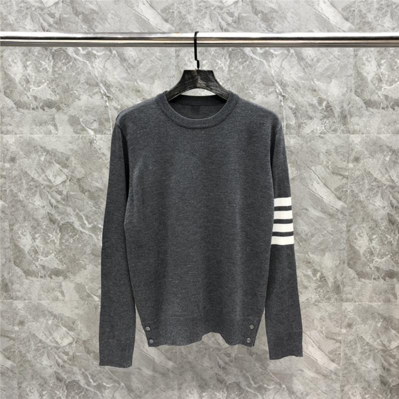 Round Neck Unisex Wool Sweater - Trendy Two-Button Four-Bar Design for Autumn/Winter
