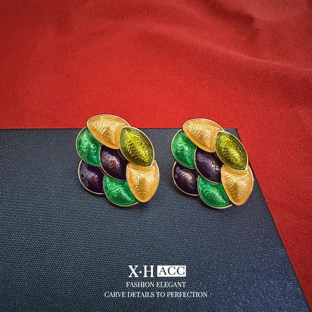 Vintage Bow Earrings: Timeless, High-End Retro Fashion Accessory