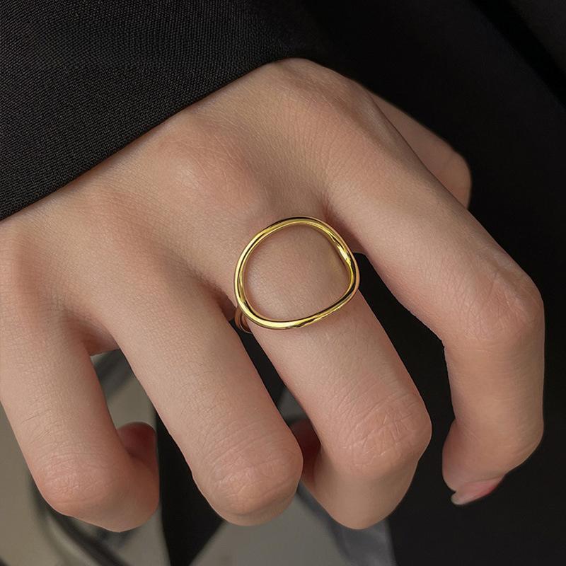 520 Valentine's Day Irregular Geometric Line Ring Titanium Steel Does Not Fade Light Luxury High-end Ring Female Niche Ins