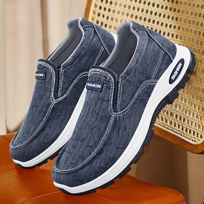 Fashion 2025 Breathable Soft Canvas shoes Men outdoor Casual Shoes Fashionable All-Match Slip-On Driving Shoes Men Loafers Male Sneakers