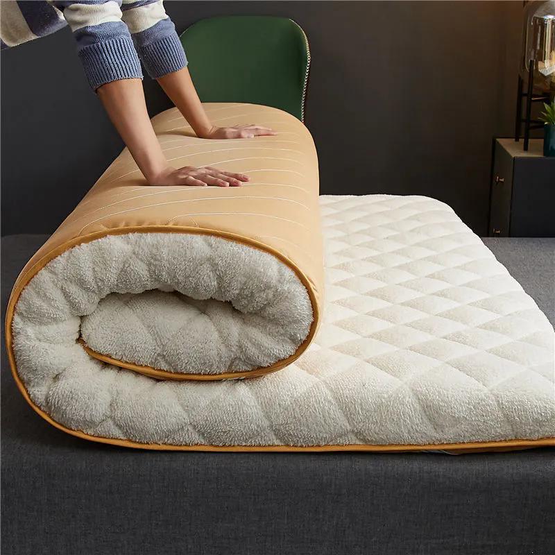 WTEMPO Lamb Wool Foldable High Quality Soft Mattress School Dormitory Bed Mattress Pads Winter Thickened Plush Bedroom Bed Sheet Tatami Plush Pad