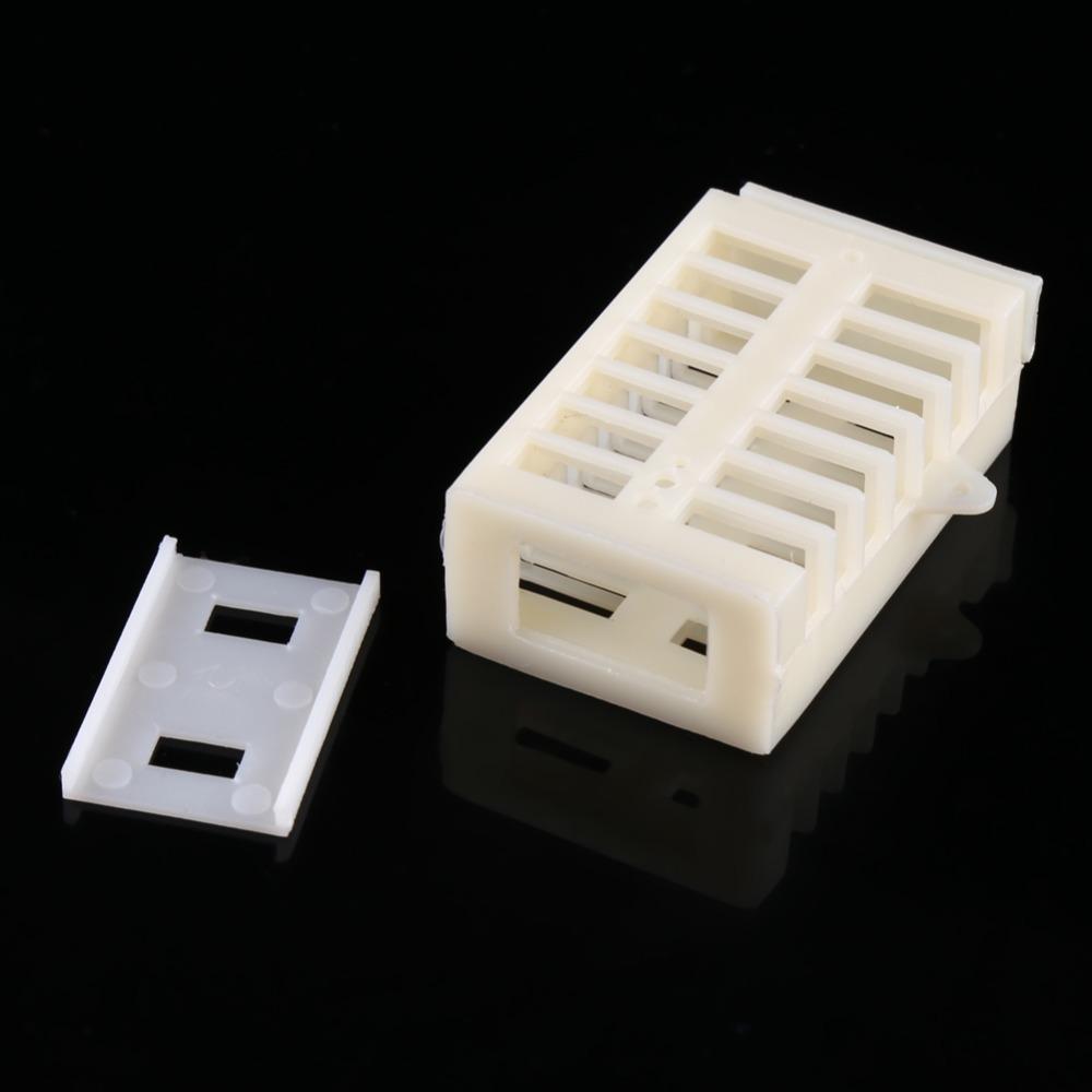 10pcs 50x30x19mm(1.97x1.18x0.75in) Beekeeping Tools Plastic Bee Queen Cage Plastic Cage Apiary Use