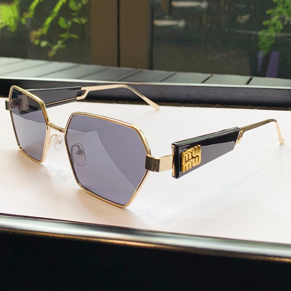 Occhiali da Sole Punk Irregolari alla Moda Donna Uomo Montatura Intera in Metallo Occhiali da Sole Personalizzati Occhiali Vuoti Occhiali da Sole alla Moda con Lenti UV400