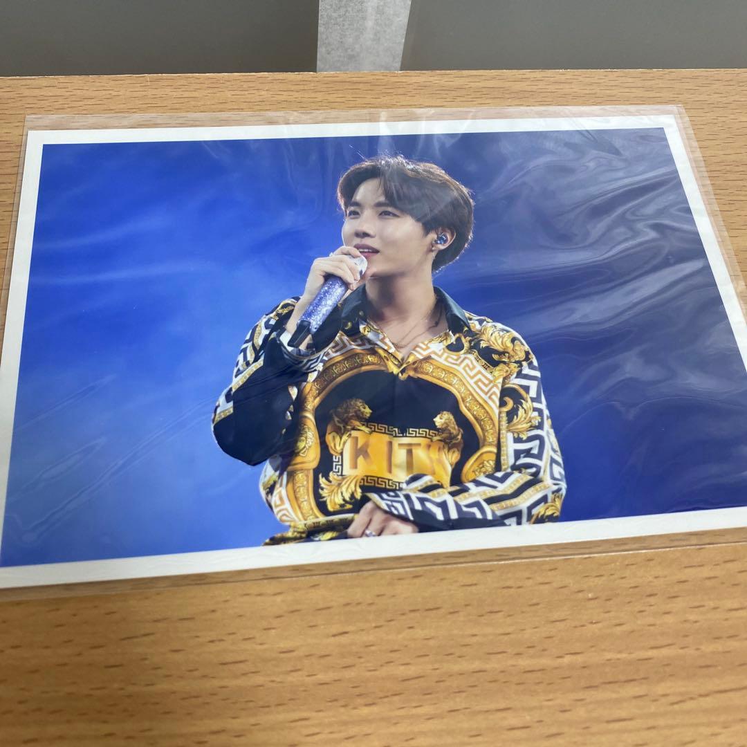 

[USED] BTS MAGIC SHOP Seoul Busan Blu-ray Random Photo - Hoseok