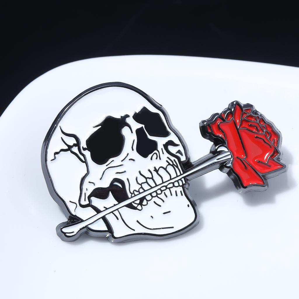 Creative Niche Rose Flowers Brooch Halloween Skull Rose Flower Pins Badge For Women Men Backpack Accessories Jewelry Gift