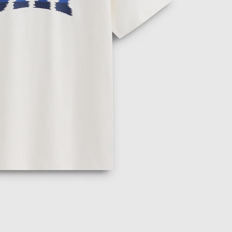 Gap Camiseta Unisex de Manga Curta Bordada com Logo em Gradiente