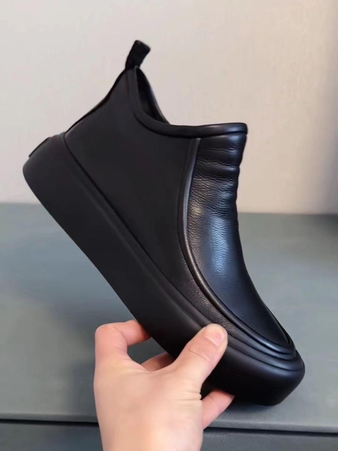 

Мужская обувь 2024 года, осень-зима, новые кожаные туфли из флиса, утолщенные, короткие, средней высоты, на молнии, повседневные, удобные, трендовые 39