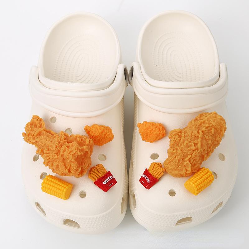 1set New Fashion Set Hole Shoe Charms Accessories Shoe Buckle Cute Pearl Bear Water Diamond Chain DIY 3D Shoes Decorations