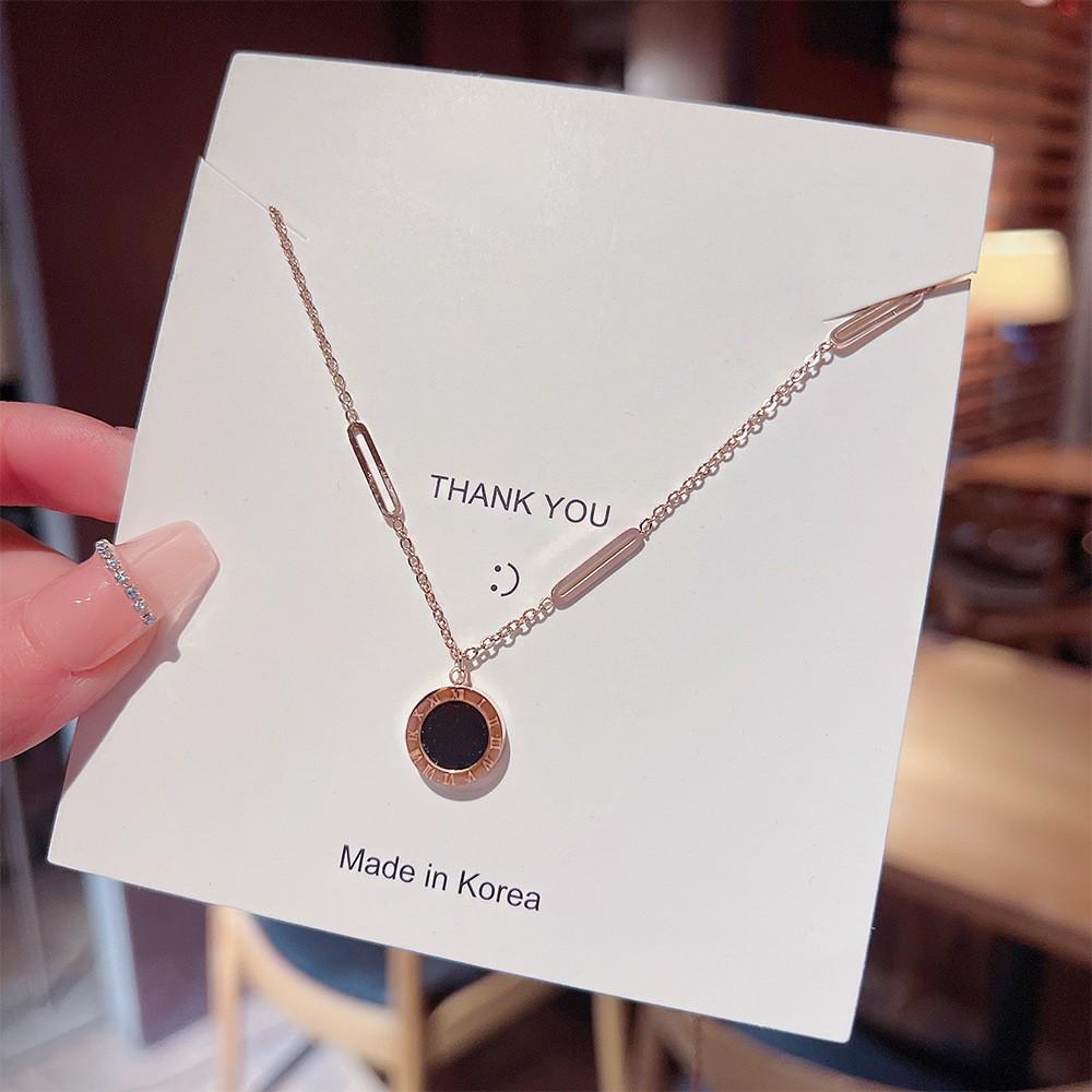 Niche design sense does not fade clavicle chain new fashion simple neck chain Japanese and Korean all-match light luxury titanium steel necklace women
