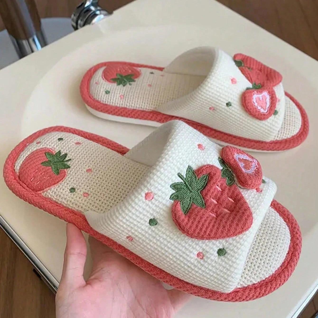

Мода 2025 Новая мода Мягкие женские повседневные милые домашние тапочки из льна с дизайном в виде клубничного узора 38-39 бежевый