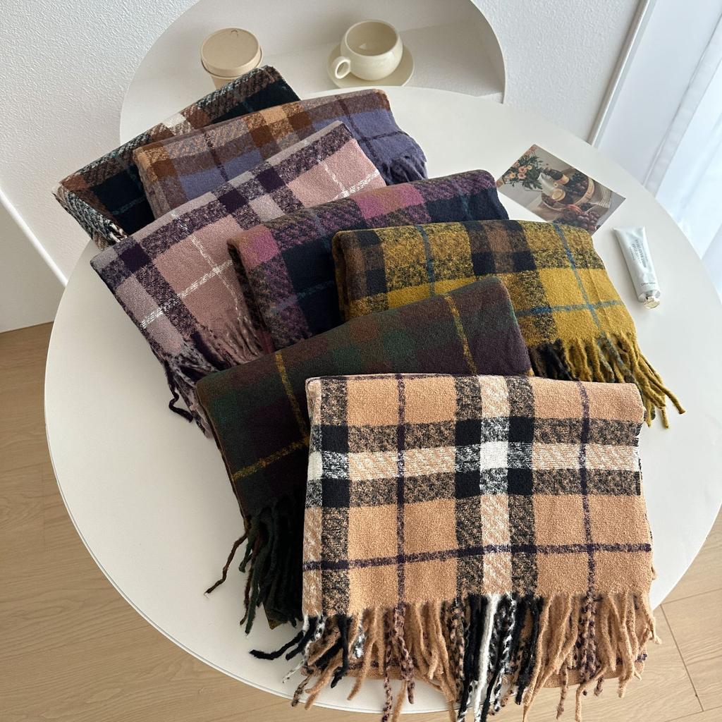 New Winter Retro Plaid Scarf for Girls Versatile Thickened and Warm Long Shawl Dual Purpose Double-sided Couple Scarf