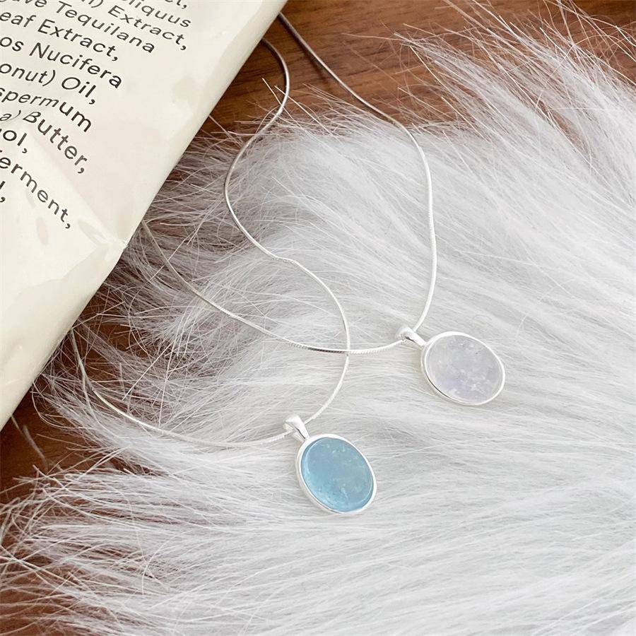 Kamień Księżycowy Akwamaryn Owalny Wisiorek Damski Naszyjnik Łańcuszek na obojczyk Taki sam jak na Xiaohongshu Styl ins Łańcuszek na szyję Modny