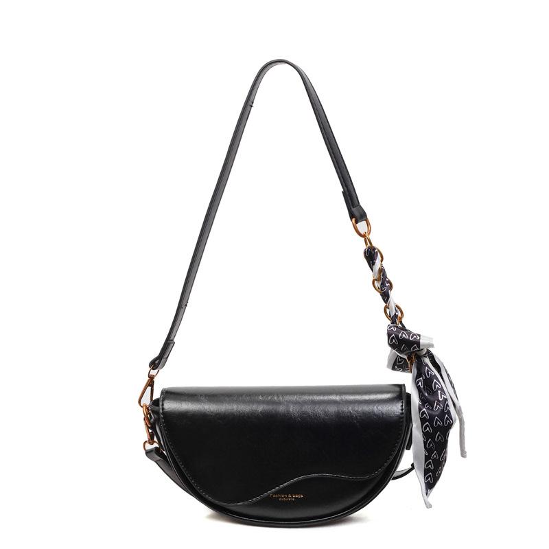 

Premium underarm bag women s 2025 winter new commuter messenger bag simple shoulder bag temperament saddle bag