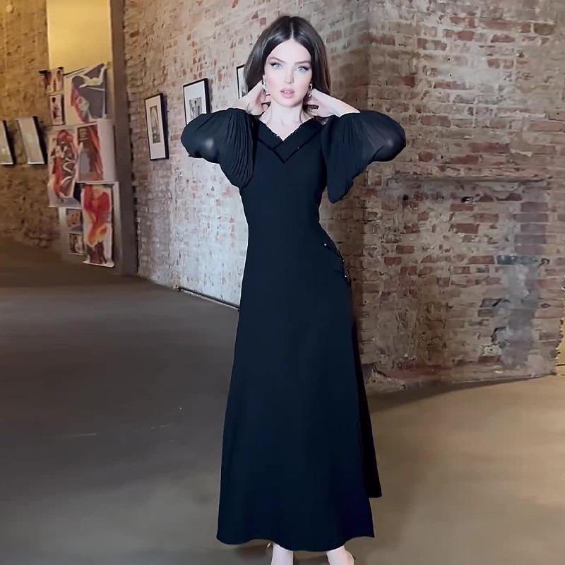 

2024 Autumn Light Mature Solid Color Long Dress with 3D Applique Small