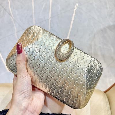 Borsa da sera alla moda Borsa a tracolla singola Motivo intrecciato Borsa da mano per banchetto Superficie lucida Borsa a tracolla da donna per cena