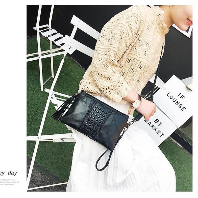 Hakiki Deri Kadın Püskül Omuz Çantaları Messenger Çanta Perçin Debriyaj Bayanlar Crossbody Çanta