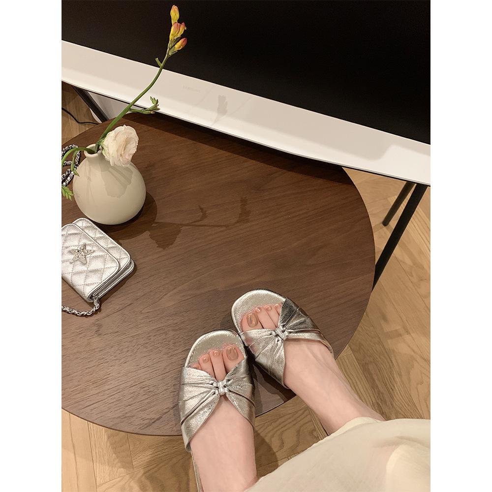 Sheepskin Version~ The Same Square Head Pleated Kink Flat-Bottomed Slippers Women'S Cool Slippers Outer Wear Summer