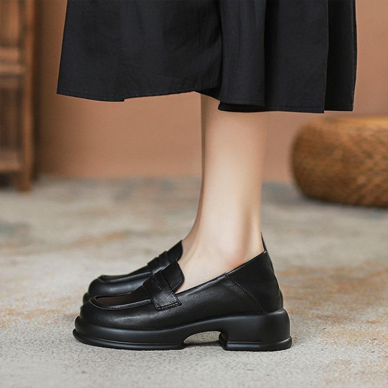 

Новые кожаные женские туфли на толстой подошве, с внутренней платформой для увеличения роста, на одном ремешке, на мягкой подошве, нескользящие, повседневные, универсальные, одинарные туфли 40 чёрный