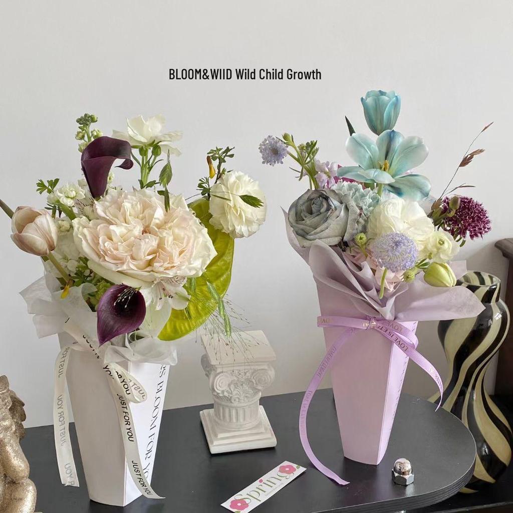 Christmas Single Rose Bouquet Tote Box