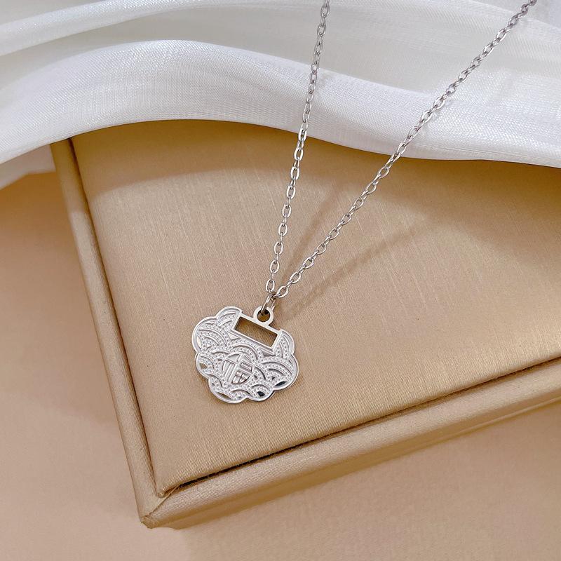 Xiangyun Lucky Lock Minimalist Furnace Real Gold Necklace Female Collarbone Chain Accessories