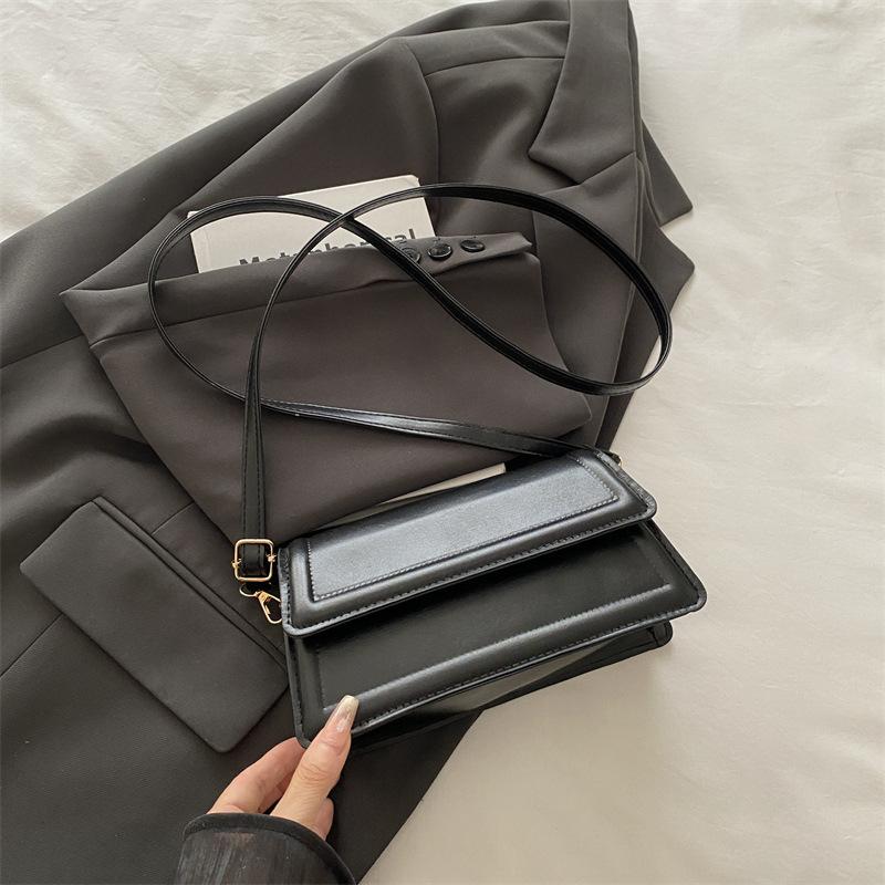 Повседневная сумка-раскладушка через плечо 2025 лето новая повседневная сумочка модная простая конфетного цвета маленькая квадратная сумка