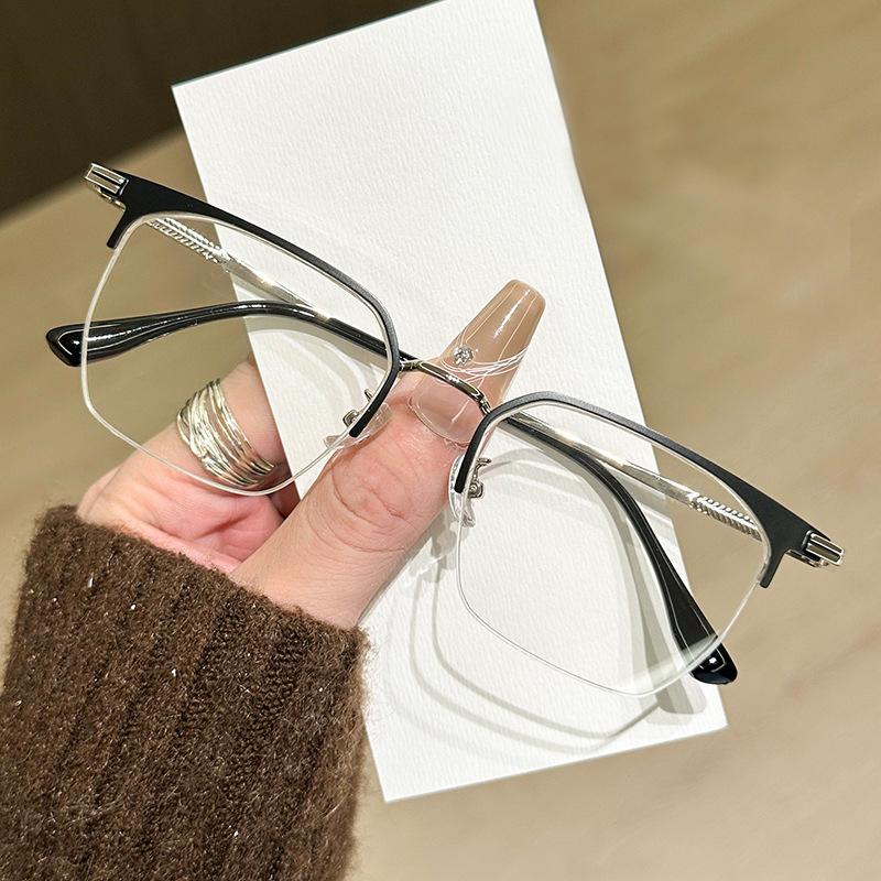 New Style Of Men And Women Versatile Glasses Metal Glasses Frame Face Decoration Flat Light Glass Myopia Glasses Frame MH95