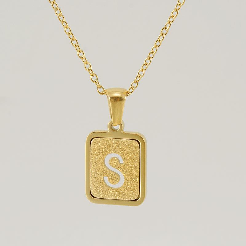 18K Hollow 26 English Letter Necklace Women's Fashion Letter Pendant Jewelry 2026