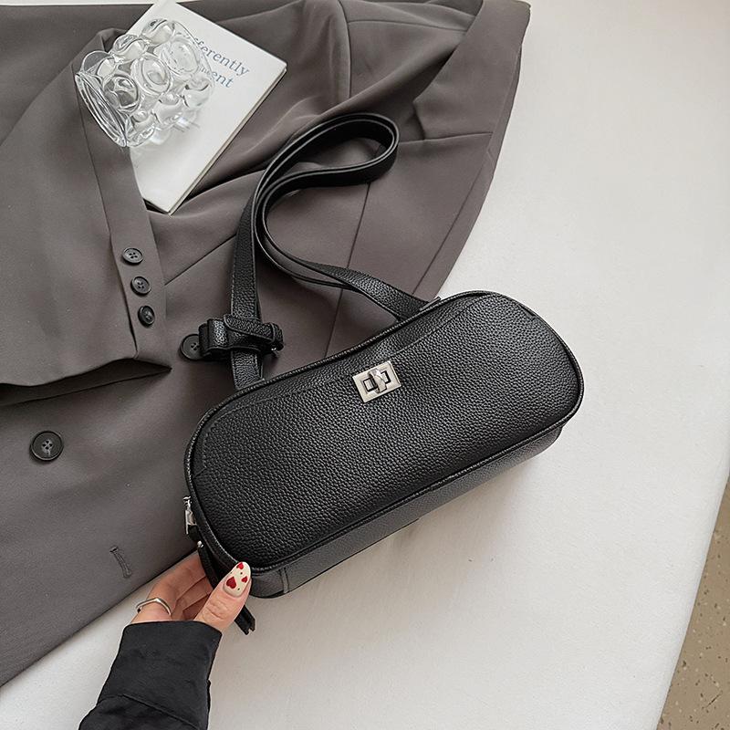 

2025 summer niche shoulder bag fashion commuter handbag Korean simple casual underarm bag women s bag чёрный