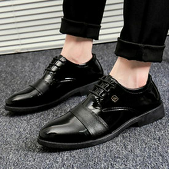 Men's Trendy Korean Style Black Leather Shoes - Breathable Casual and Formal Round Toe Design