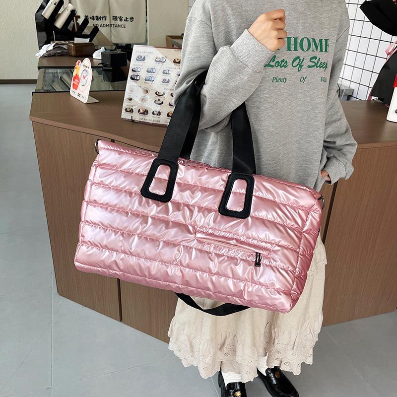 

Short trip bag, light duffel bag, large capacity fitness bag, women s storage bag, cotton clothes tote bag, portable messenger bag. серебряный