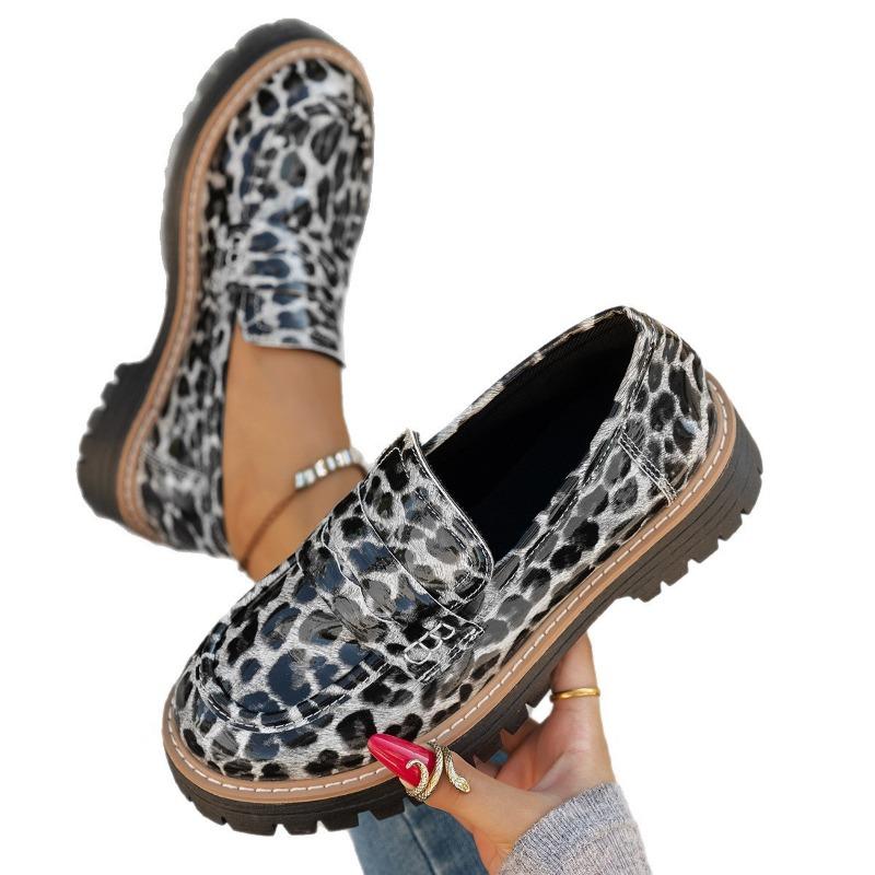 New thick-soled women's small leather shoes women's spring and autumn new single shoes retro pedals