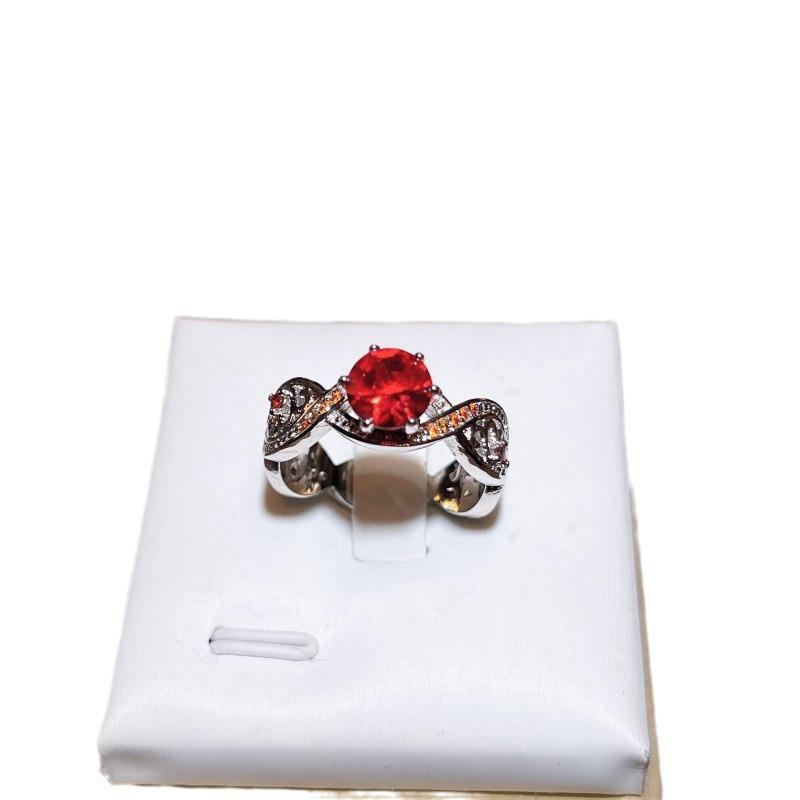 Bagues de Luxe Européennes et Américaines en Platine pour Femmes Anneaux Micro-sertis Zircon Corindon Rouge Accessoires
