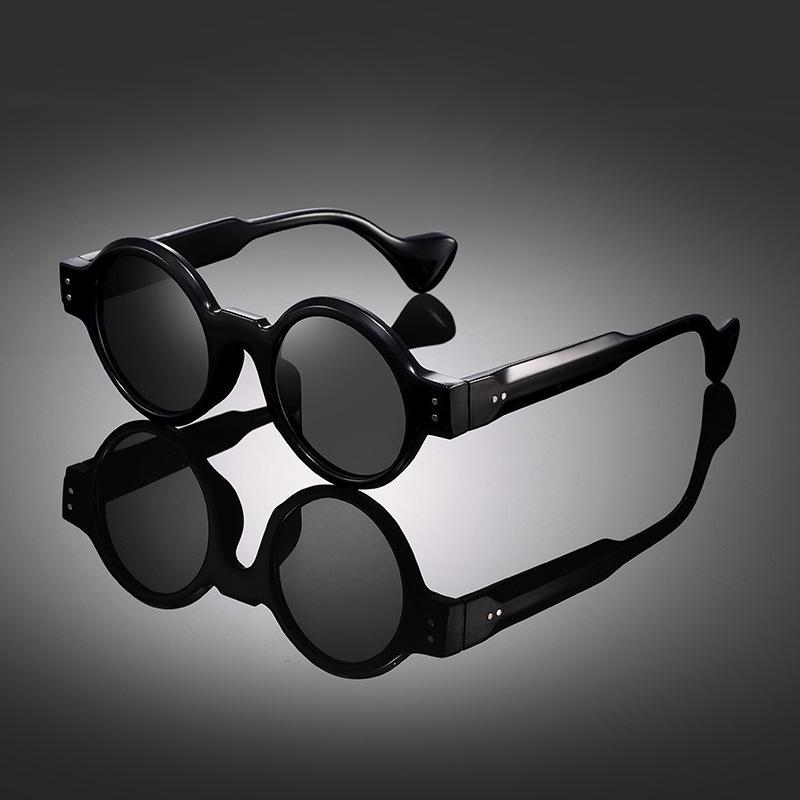 Trendsetting Steampunk Round Sunglasses - Unisex Retro Style with Sun Protection