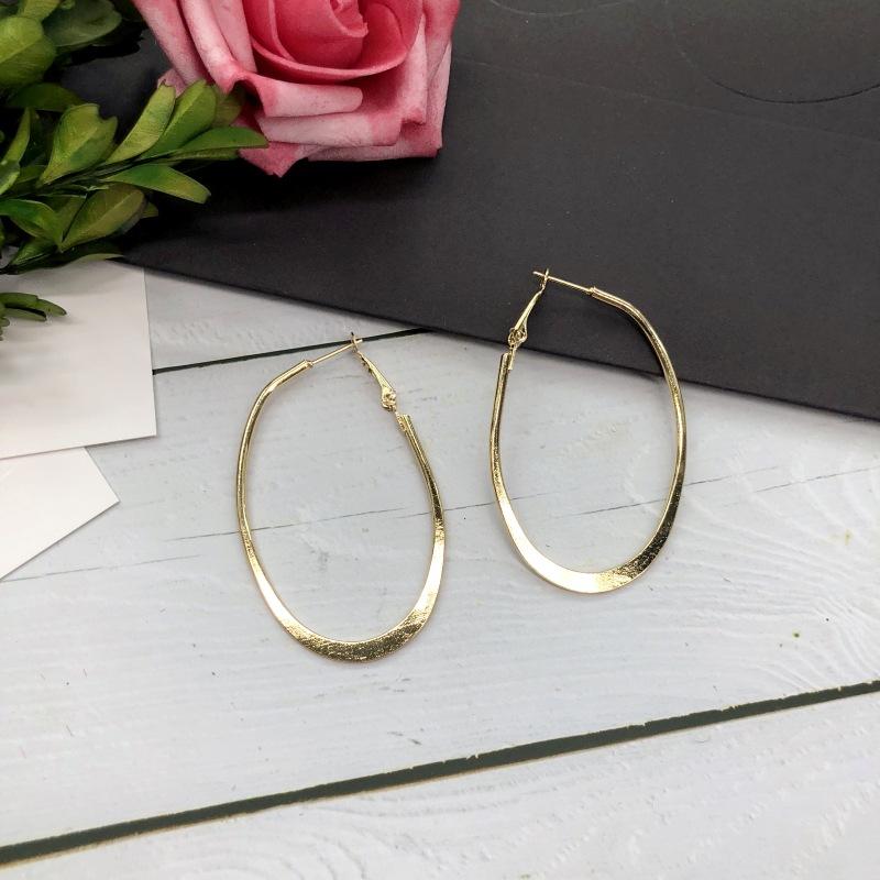 

Ретро большие круглые простые персонализированные серьги золото и серебро большие и маленькие круги преувеличенные серьги темпераментные универсальные трендовые украшения для ушей