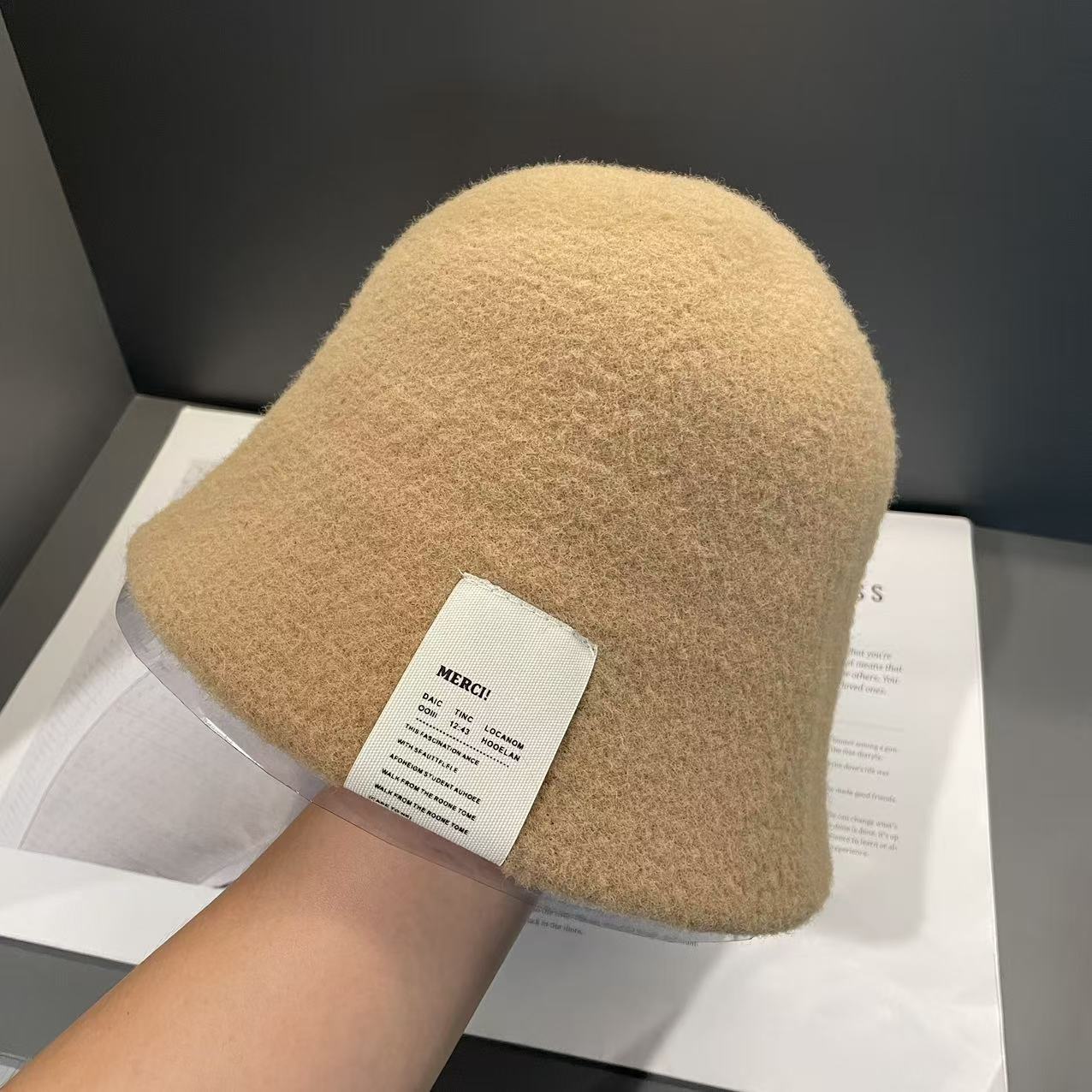 

New Autumn and Winter Wool Fashion Hat for Women Outdoor Travel Fashion Korean Style Solid Color Simple Bucket Hat M（56-58cm）
