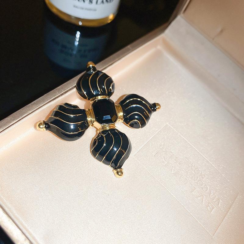 

Винтажные женские мужские дворцовые великолепные хрустальные кресты бабочки значки броши ретро барокко классические женские банкетные платья булавки ювелирные изделия