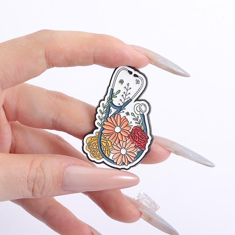 Flower Stethoscope Enamel Pins Custom Doctors Nurses Brooches Lapel Badges Clothes Plant Jewelry Gift for Friends