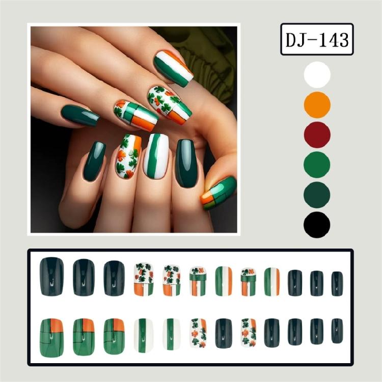 Medium False Nail With Green Shamrock Theme Press on Nail Manicure Nail Art Decors For Holiday And Special Occasion