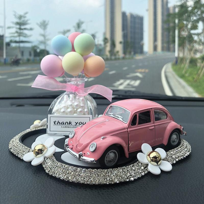 Automobile Perfume Table Accents: Cute Aromatherapy Car Interior Ornamentation