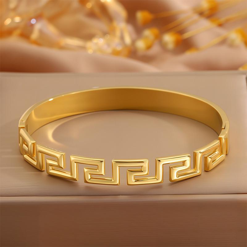 Women's Chinese Style Retro Great Wall Pattern Bracelet Couple Bracelet